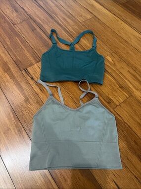Bundle All In Motion Women’s Seamless Crop Tank in Teal and Sage